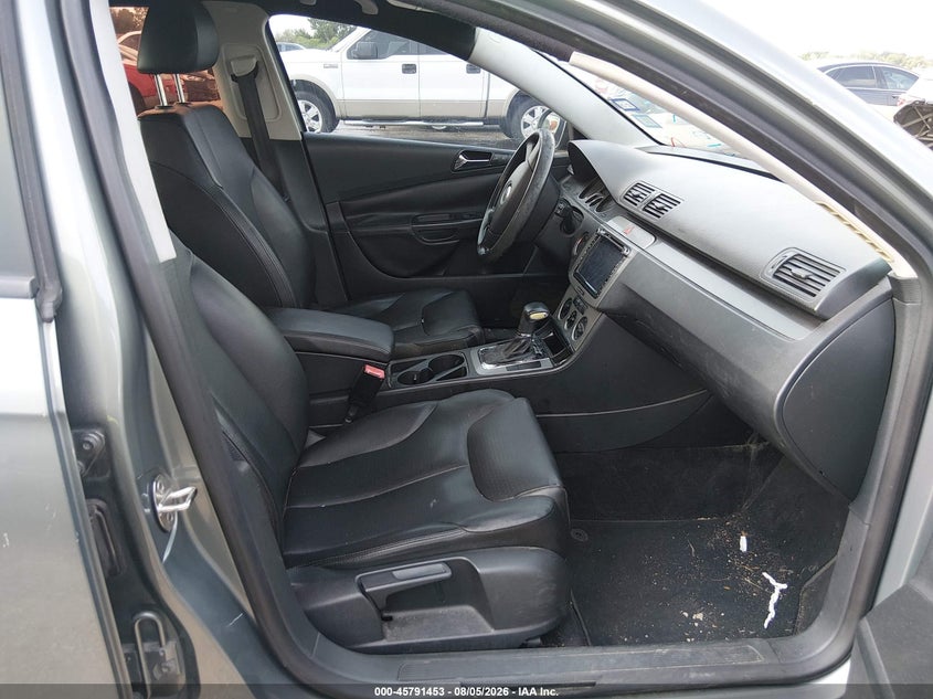 2007 VOLKSWAGEN PASSAT auction photo 5