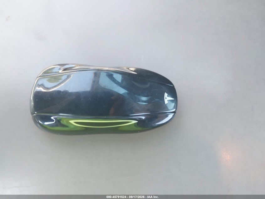 TESLA MODEL S - zdjęcie 11