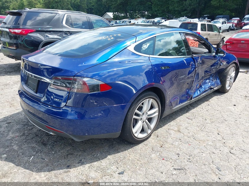 TESLA MODEL S - zdjęcie 4