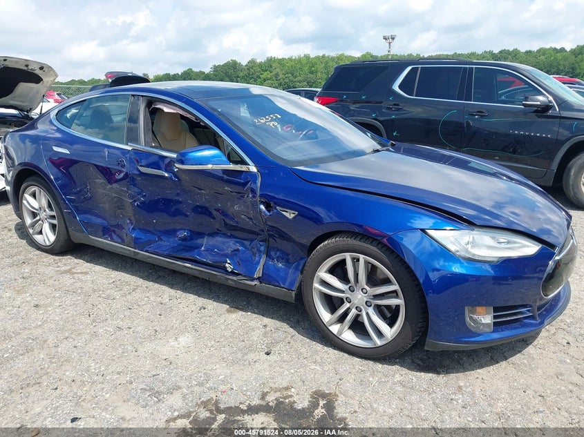 TESLA MODEL S - zdjęcie 6