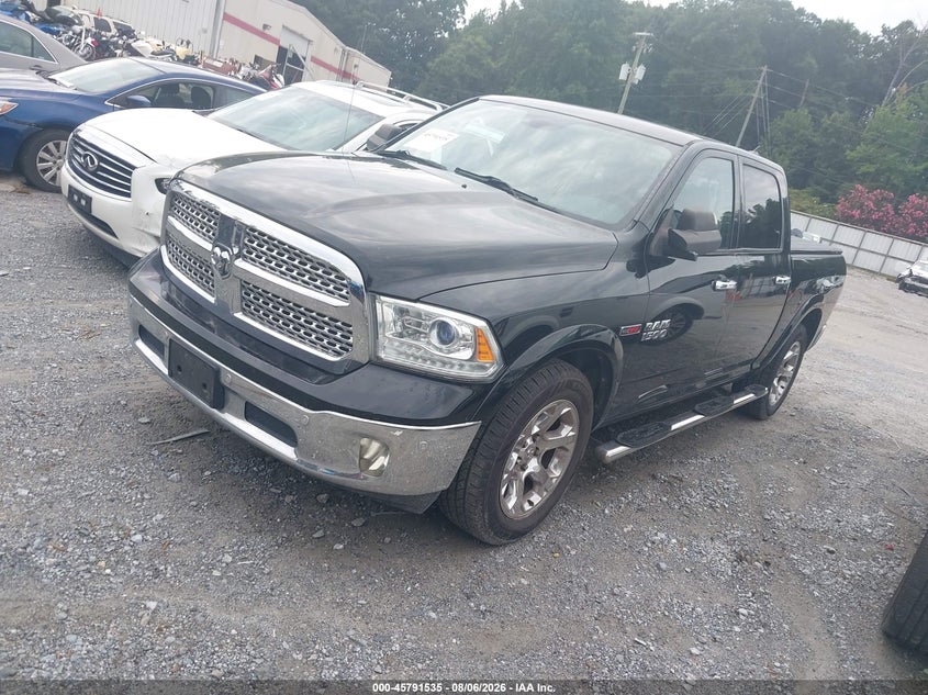 Vin: 1c6rr6nm3fs578013, lot: 46290366, ram 1500 laramie 20152