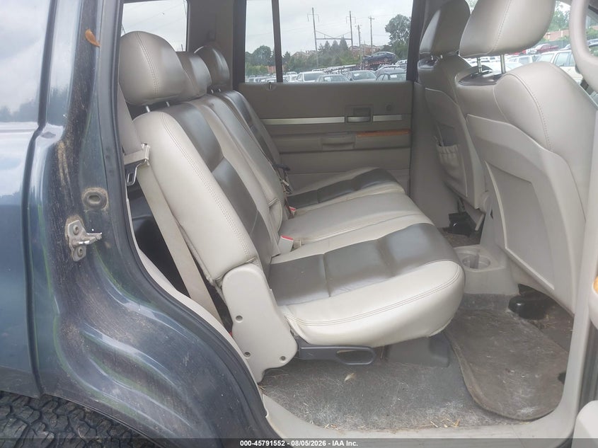 2008 CHRYSLER ASPEN auction photo 8