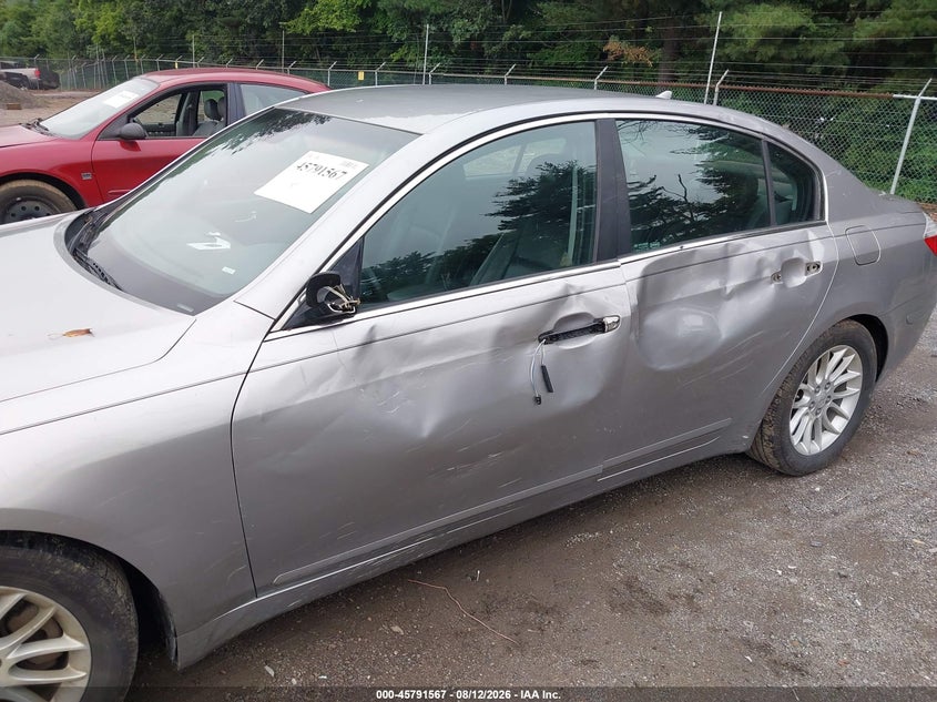 2011 HYUNDAI GENESIS auction photo 6