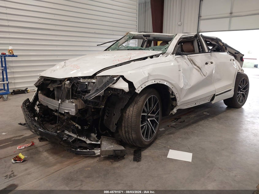 Vin: wa1evbf11pd022024, lot: 46290402, audi q8 premium plus 55 tfsi quattro tiptronic 20232