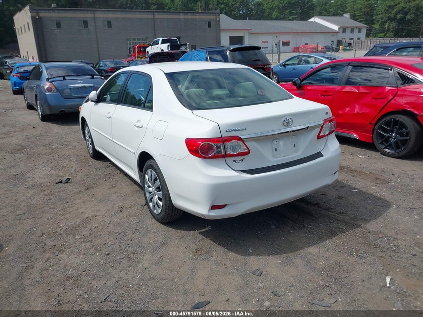 Vin: 2t1bu4ee8cc900356, lot: 46290410, toyota corolla le 20123