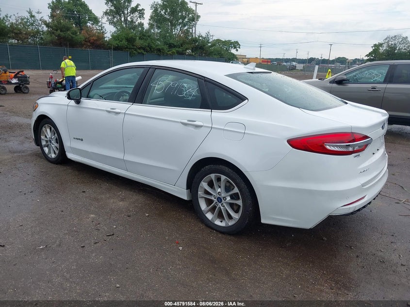 Vin: 3fa6p0lu2kr102686, lot: 46290415, ford fusion hybrid se 20193