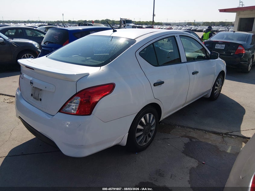 2017 NISSAN VERSA auction photo 4