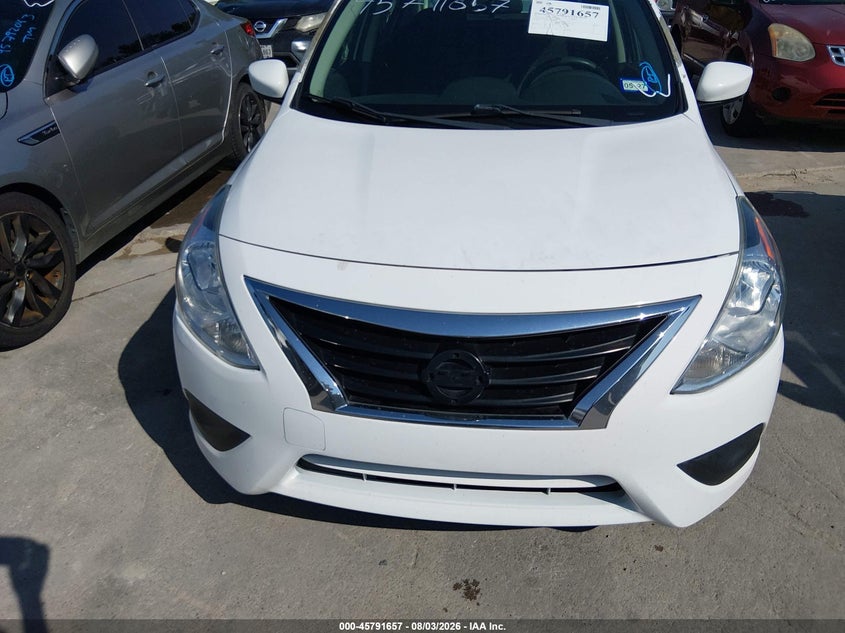 2017 NISSAN VERSA auction photo 6