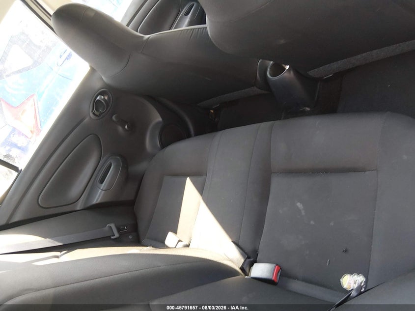 2017 NISSAN VERSA auction photo 8
