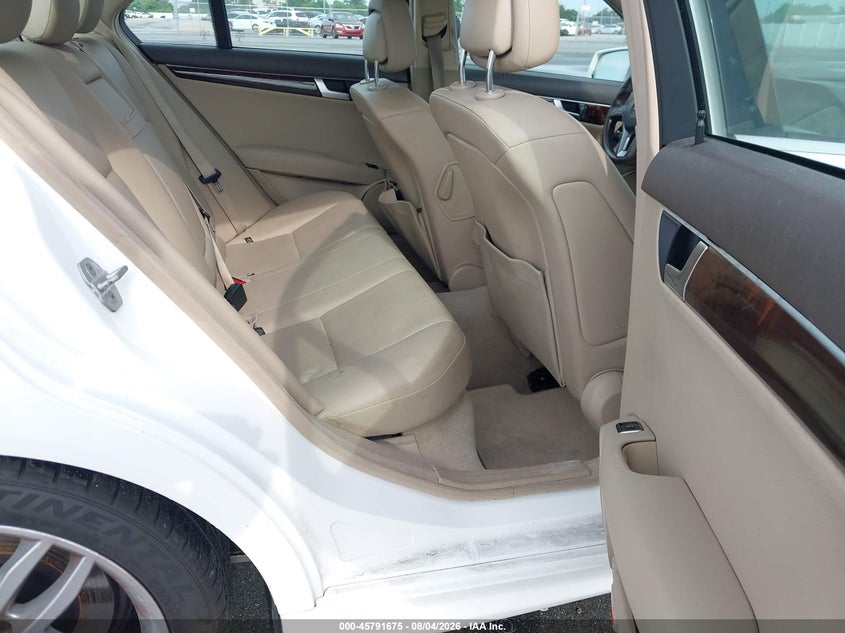 2014 MERCEDES-BENZ C 250 auction photo 8