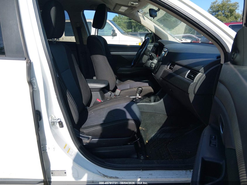 2016 MITSUBISHI OUTLANDER auction photo 5