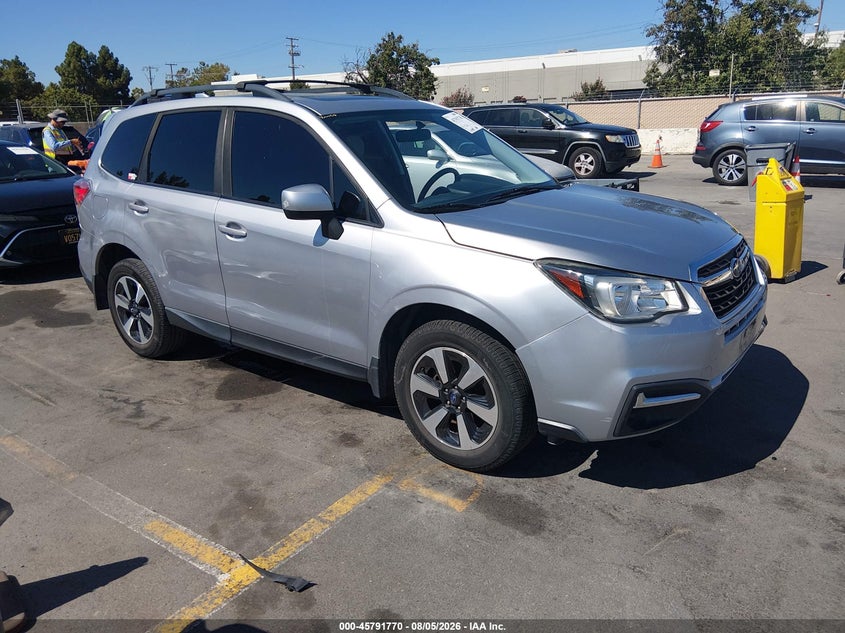 Vin: jf2sjaec8hh512392, lot: 46290601, subaru forester 2.5i premium 2017 img_1