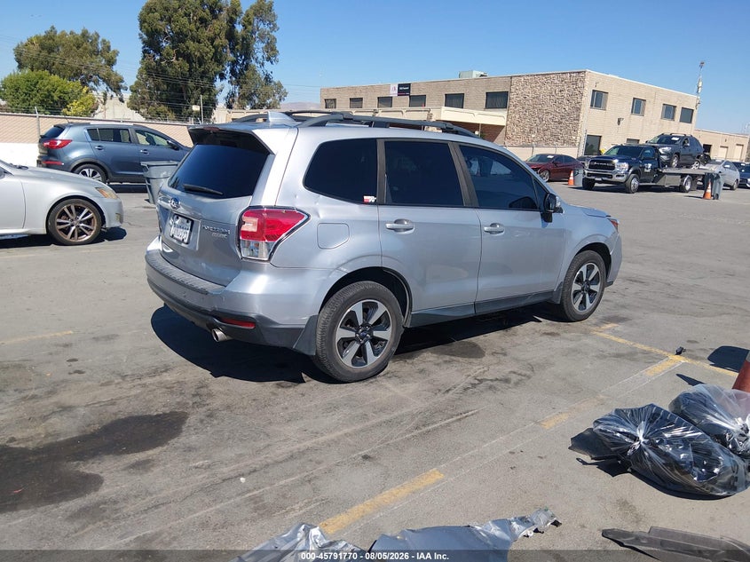 Vin: jf2sjaec8hh512392, lot: 46290601, subaru forester 2.5i premium 20174