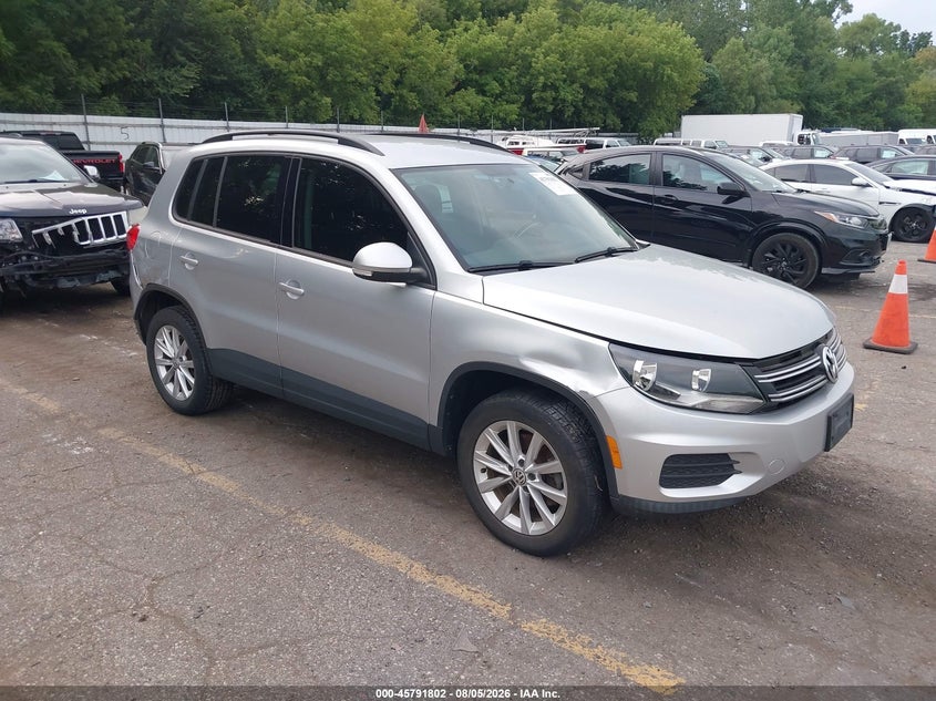 Vin: wvgav7ax9hk042768, lot: 46290633, volkswagen tiguan 2.0t/2.0t s 2017 img_1