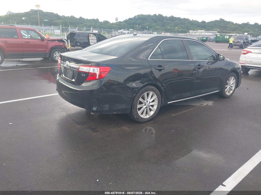 Vin: 4t1bf1fk3eu823796, lot: 46290647, toyota camry xle 20144