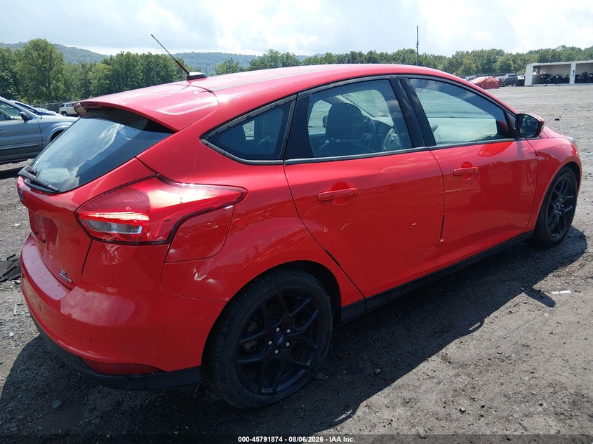 Vin: 1fadp3k23gl307562, lot: 46290705, ford focus se 20164