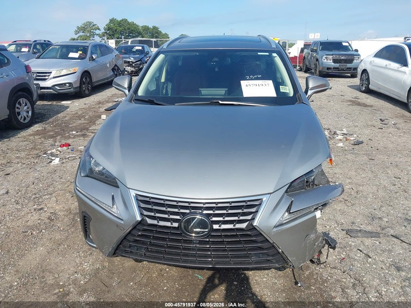 LEXUS NX 300 - zdjęcie 12