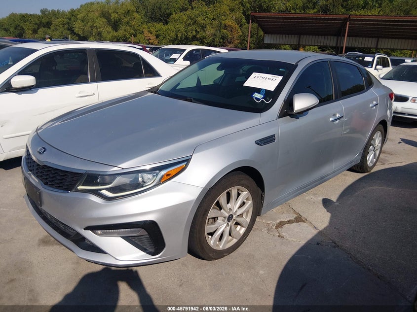 2020 Kia Optima Lx, Normal Wear & Tear, IAAI, VIN 5XXGT4L32LG426018 — photo 2