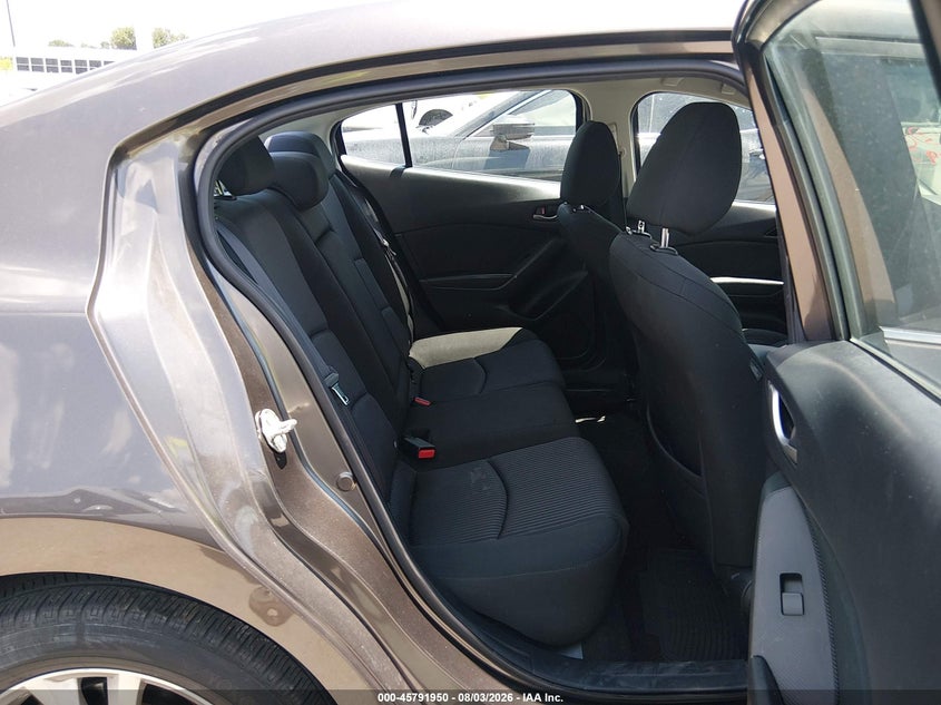 MAZDA MAZDA3 - zdjęcie 8