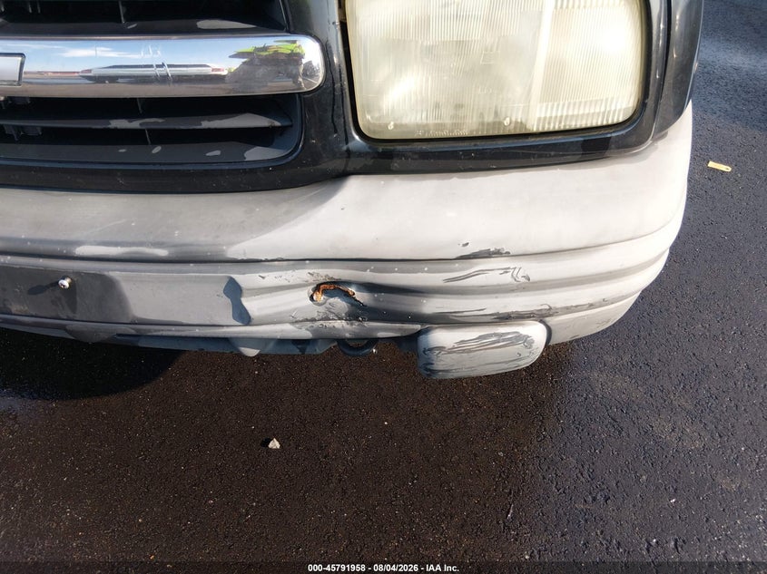 CHEVROLET TRACKER 2002 VIN 2CNBE13C726938220