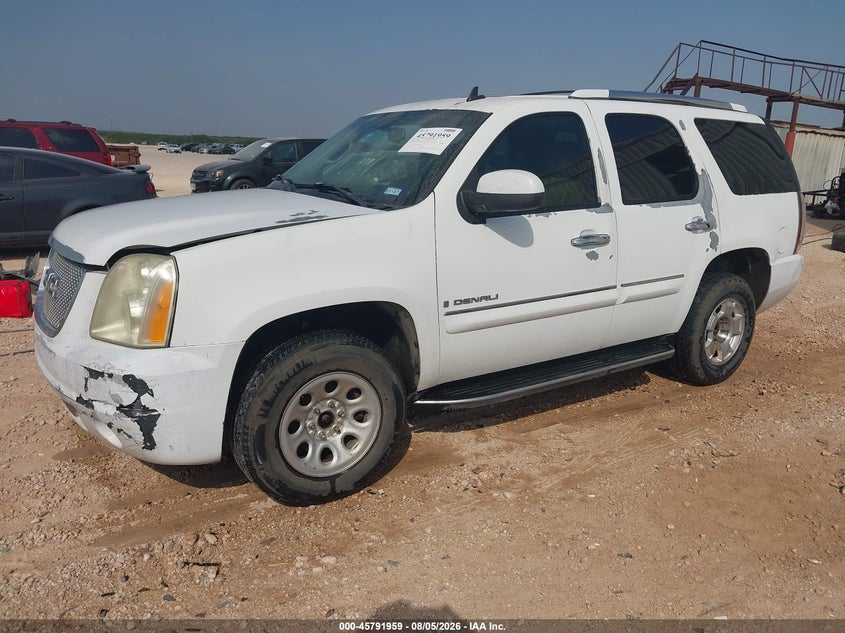 2007 GMC Yukon, Normal Wear & Tear, IAAI, VIN 1GKFK63807J143550 — photo 2