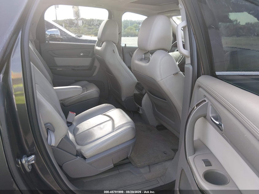 2016 GMC ACADIA auction photo 8