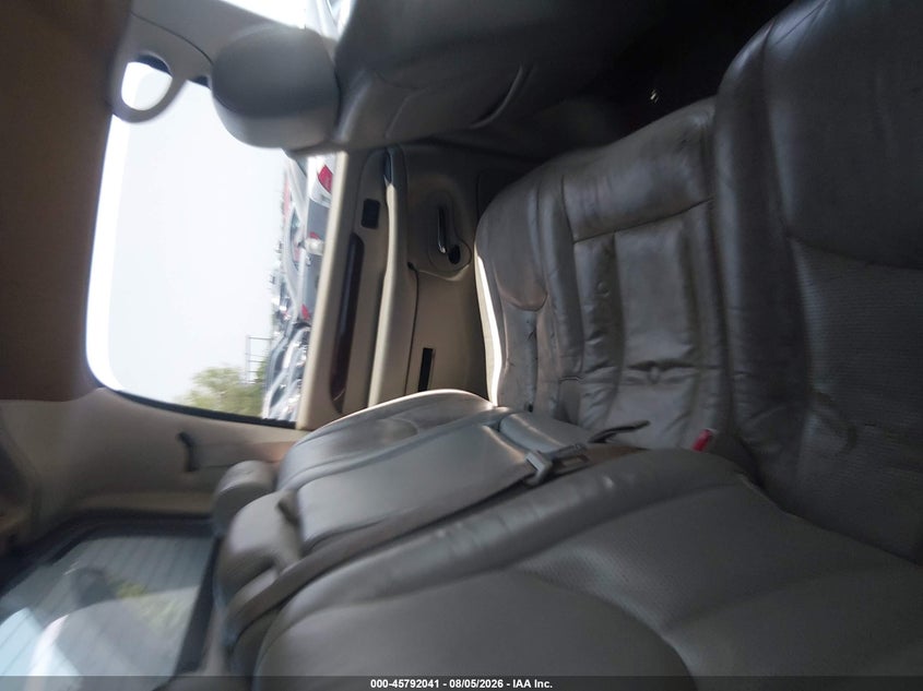 2004 CADILLAC ESCALADE EXT auction photo 8