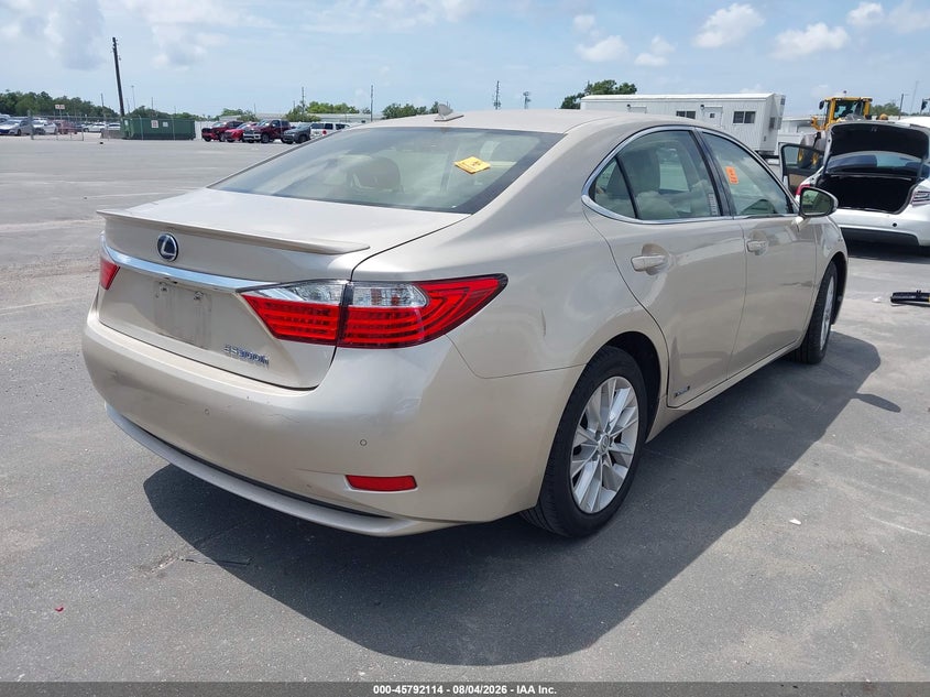 Vin: jthbw1ggxd2038358, lot: 46290945, lexus es 300h 20134