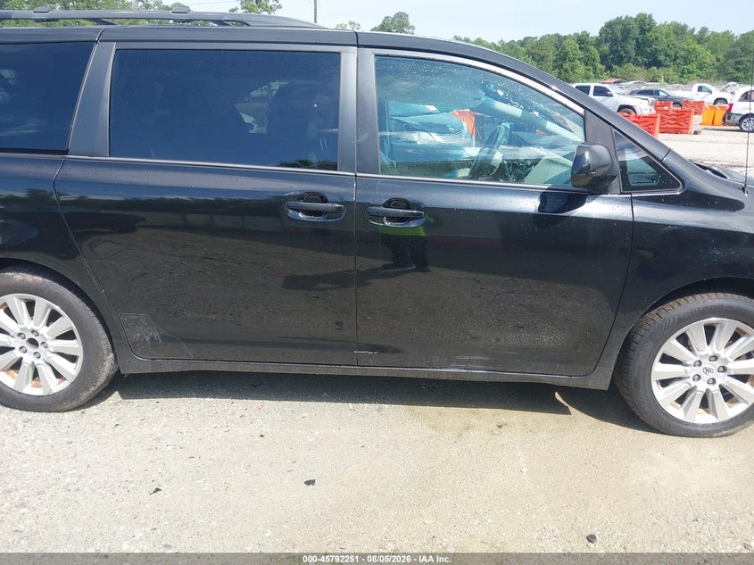 2013 TOYOTA SIENNA VAN 3.5L V-6 DOHC, VVT, 266HP