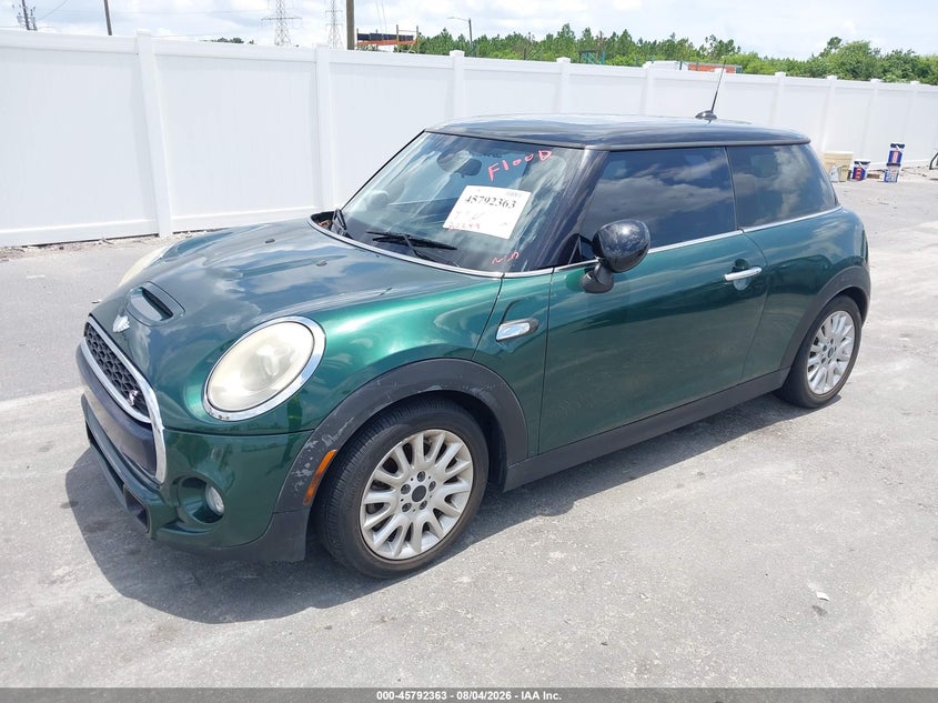 2015 MINI HARDTOP auction photo 2
