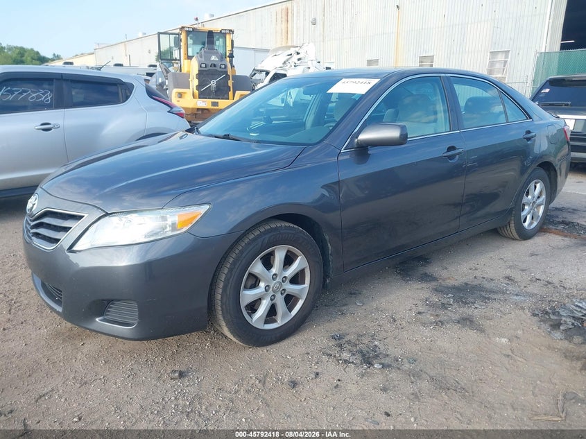 2011 TOYOTA CAMRY auction photo 2