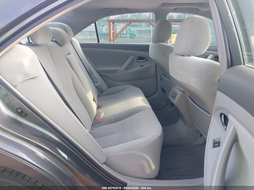 2011 TOYOTA CAMRY auction photo 8