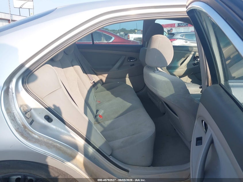 2009 TOYOTA CAMRY auction photo 8