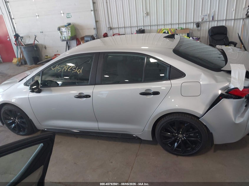 TOYOTA COROLLA - zdjęcie 14