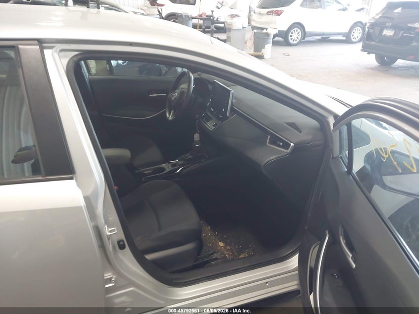 TOYOTA COROLLA - zdjęcie 5