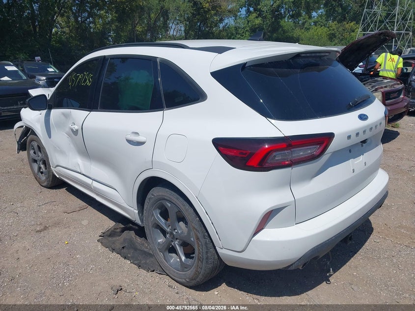 Vin: 1fmcu0mn3pua25383, lot: 46291396, ford escape st-line 20233