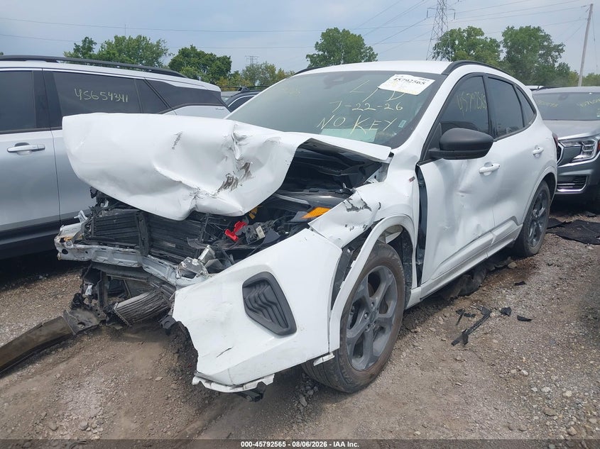 Vin: 1fmcu0mn3pua25383, lot: 46291396, ford escape st-line 20232