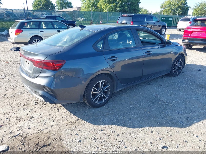 2022 KIA FORTE auction photo 4