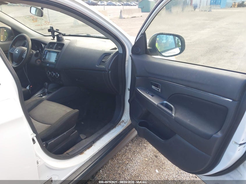 2019 MITSUBISHI OUTLANDER SPORT auction photo 5