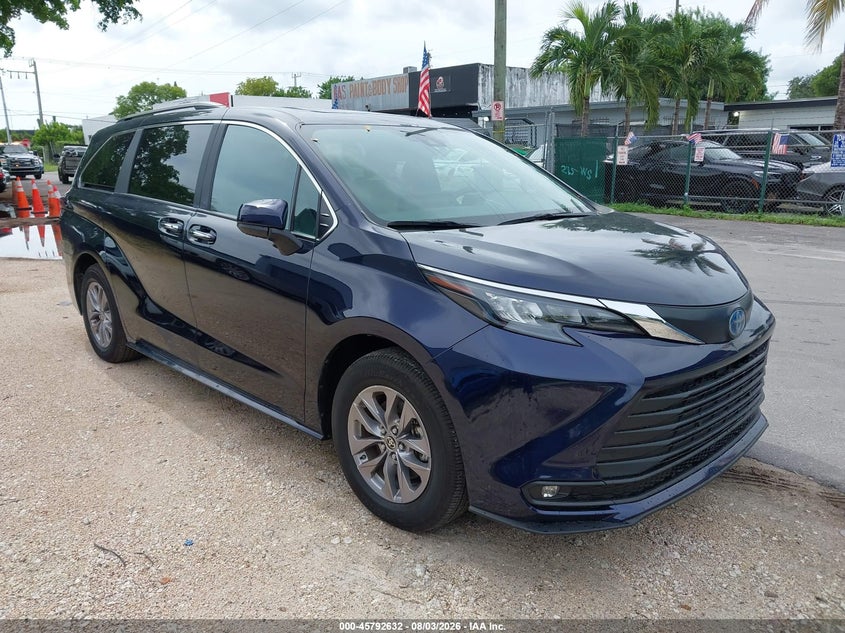 Vin: 5tdyrkecxss245380, lot: 46291463, toyota sienna xle 2025 img_1