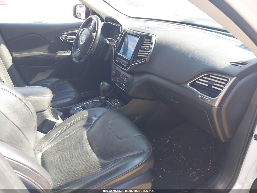 2019 JEEP CHEROKEE auction photo 5