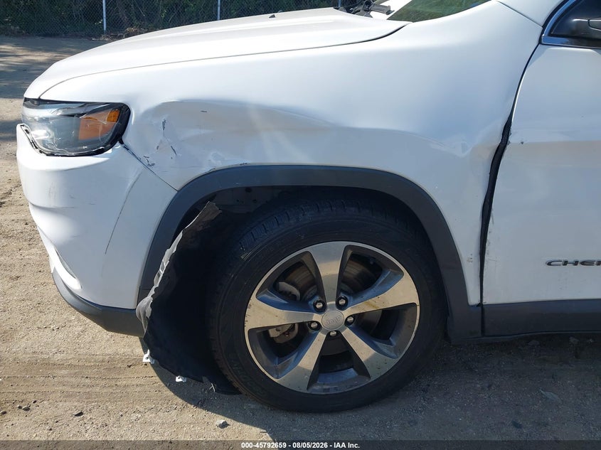 2019 JEEP CHEROKEE auction photo 6