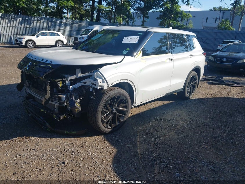 Vin: ja4j3ua81nz076606, lot: 46291572, mitsubishi outlander black edition 2wd/se 2.5 2wd/se launch edition 2wd 20222