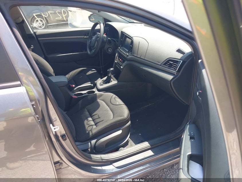 2018 HYUNDAI ELANTRA auction photo 5