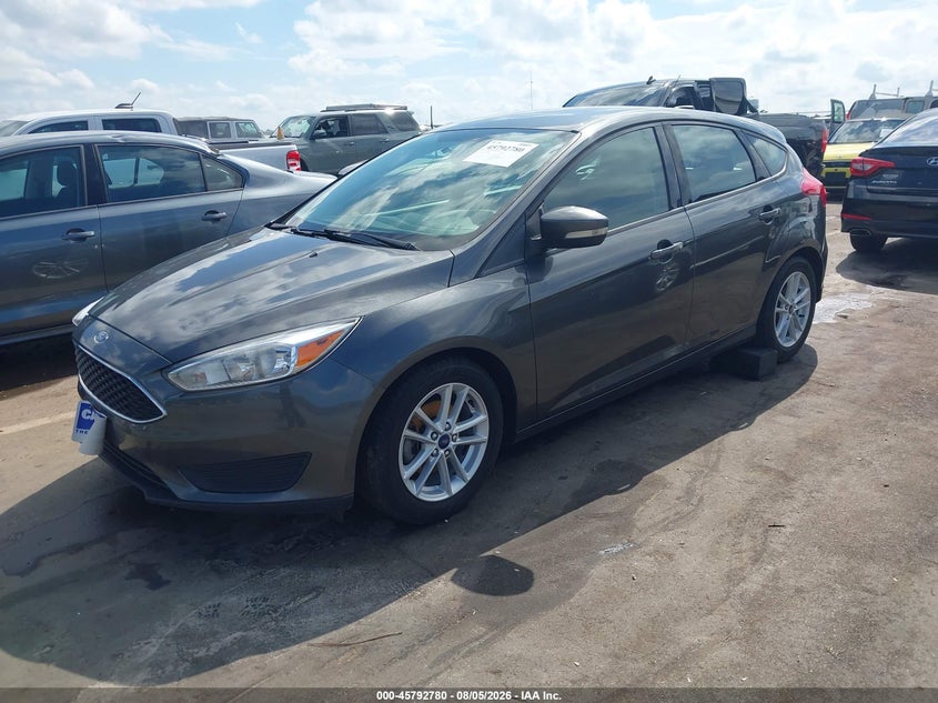 Vin: 1fadp3k27hl326407, lot: 46291611, ford focus se 20172