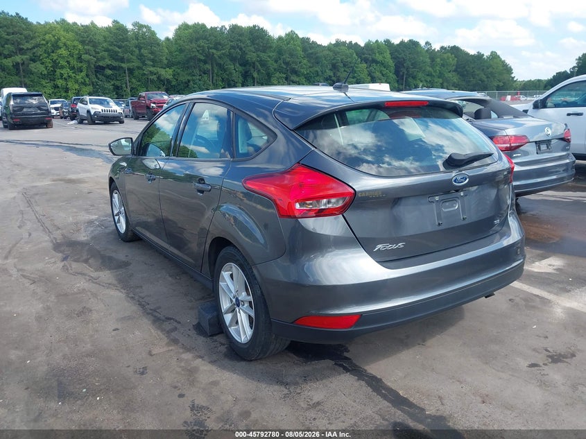 Vin: 1fadp3k27hl326407, lot: 46291611, ford focus se 20173