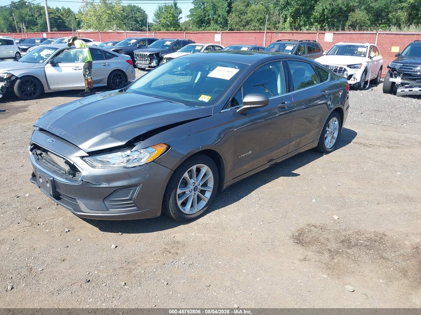 Vin: 3fa6p0luxkr126055, lot: 46291637, ford fusion hybrid se 20192