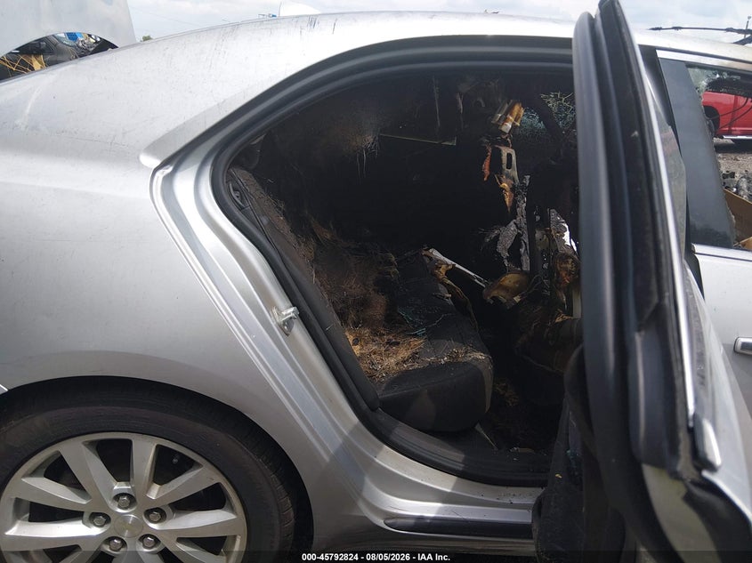 2014 CHEVROLET MALIBU auction photo 8