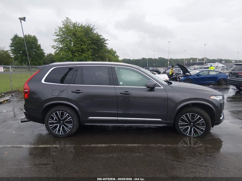 VOLVO XC90 PLUG-IN HYBRID - zdjęcie 13