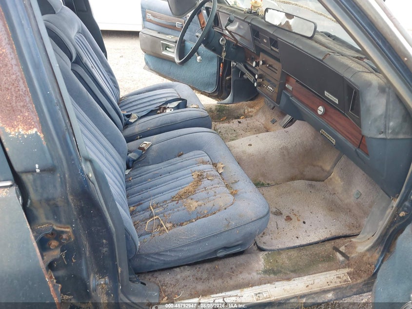 1989 CHEVROLET CAPRICE auction photo 5
